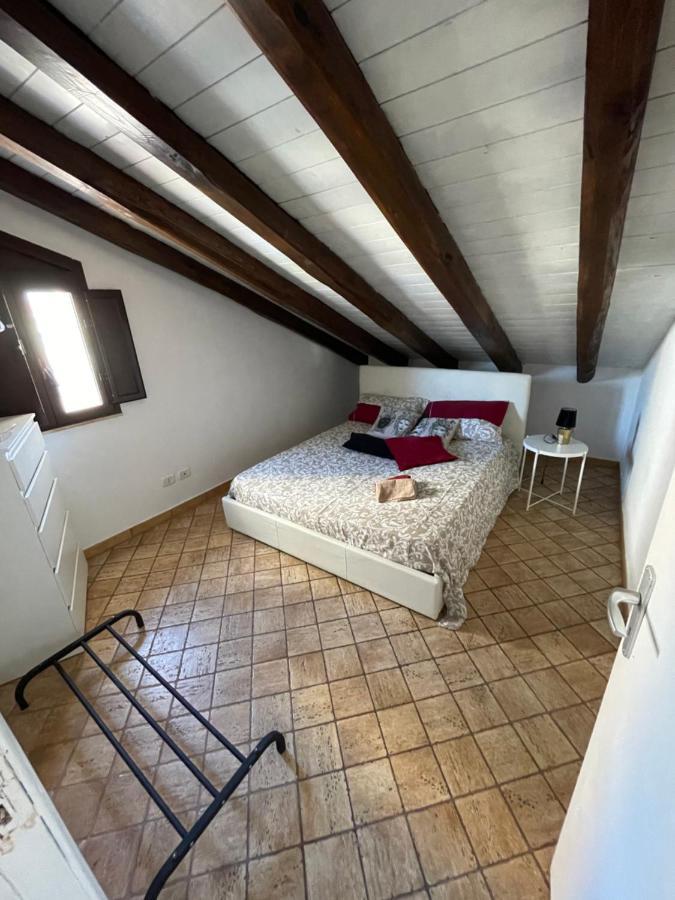 La Mansarda Dei Mori Apartment Катания Екстериор снимка